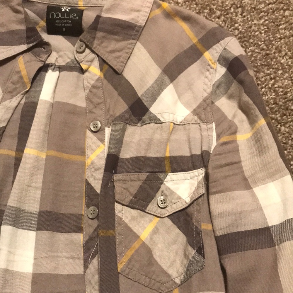 Button down shirt - Picture 2 of 4